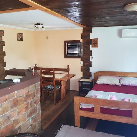 Apartmani Jankovic Vrdnik Exterior foto